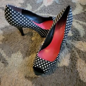 Women's nine west peep toe polkadot heels size 10 black white red insoles